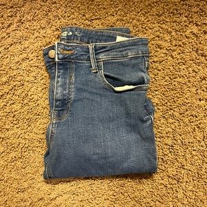 Old navy rock star super skinny jeans, size 6